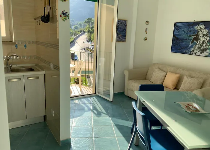 Nerano Beach Apartment *